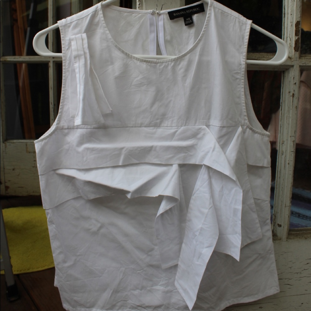 Banana republic bow front sleeveless blouse.
